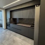 kitchen remodel Tustin marble-style backsplash